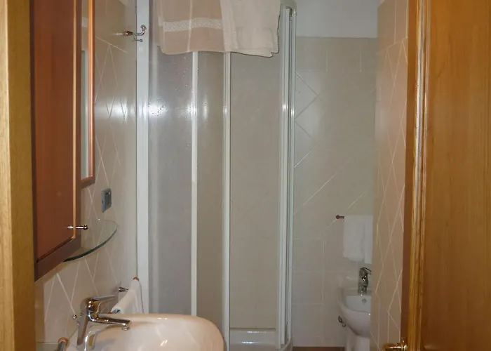 Casa Ceneruzzi * גאמבאסי
